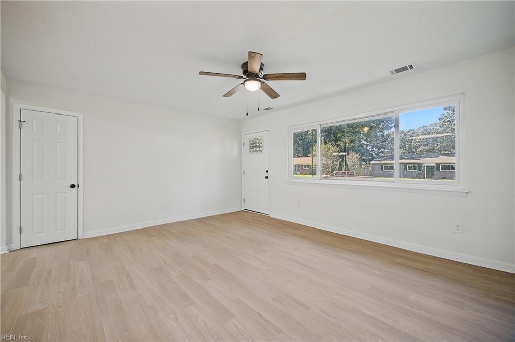 408 Grenfell Ave Property Photo 5