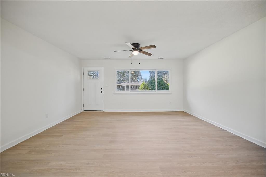 408 Grenfell Ave Property Photo 8