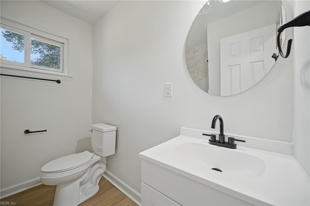 408 Grenfell Ave Property Photo 20