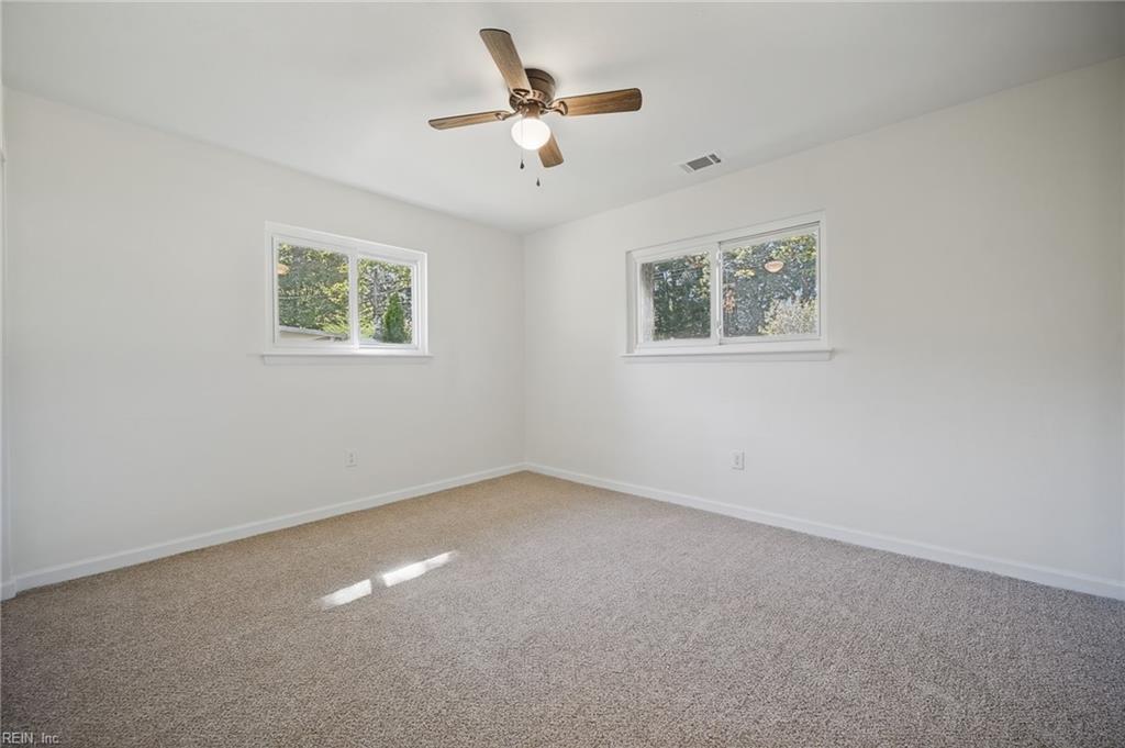 408 Grenfell Ave Property Photo 25