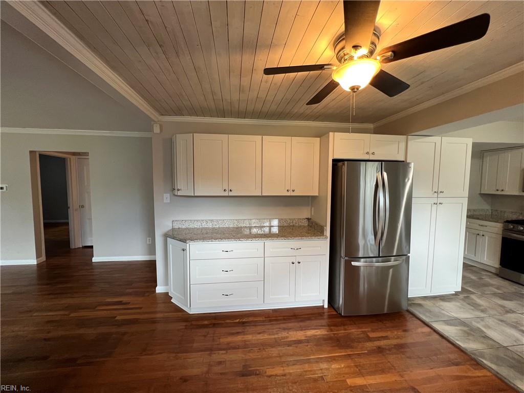 520 Aragona Blvd Property Photo 7