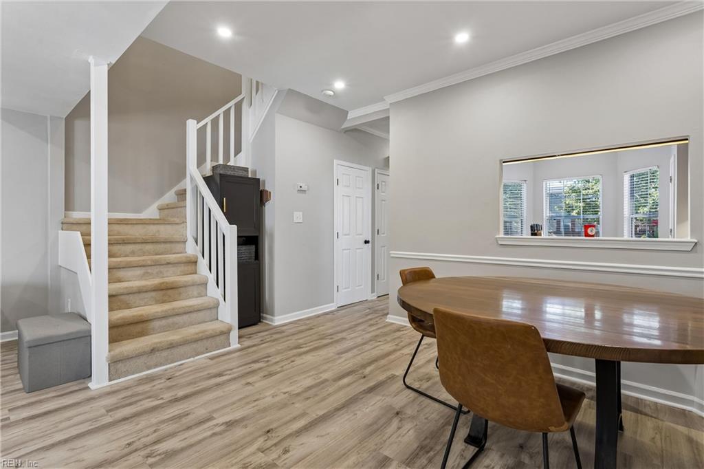 411 Wrought Iron Bnd Property Photo 16