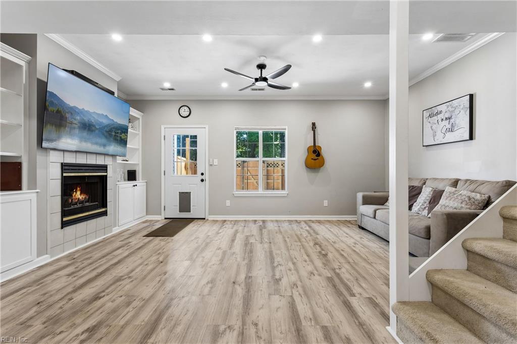 411 Wrought Iron Bnd Property Photo 18