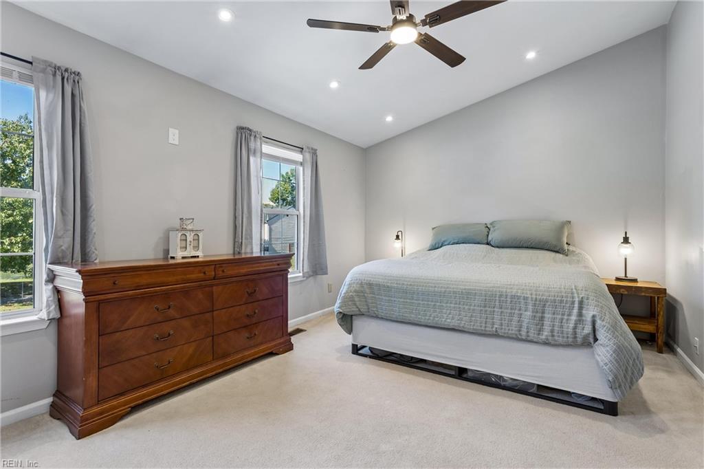 411 Wrought Iron Bnd Property Photo 24