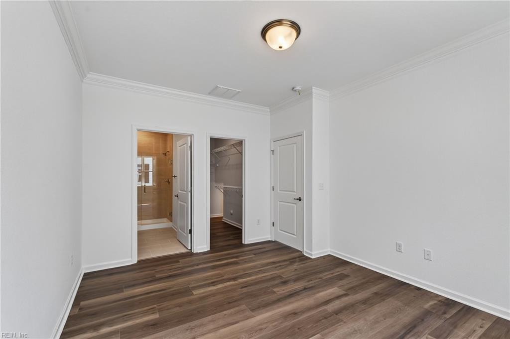 2042 Mango St Property Photo 10