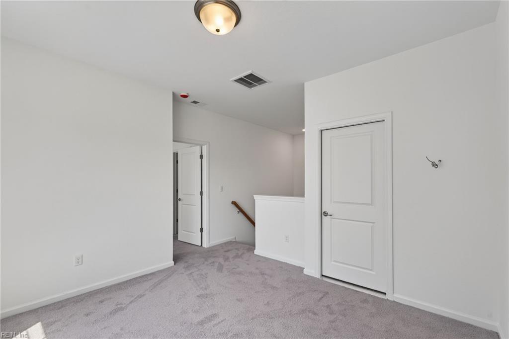 2042 Mango St Property Photo 14