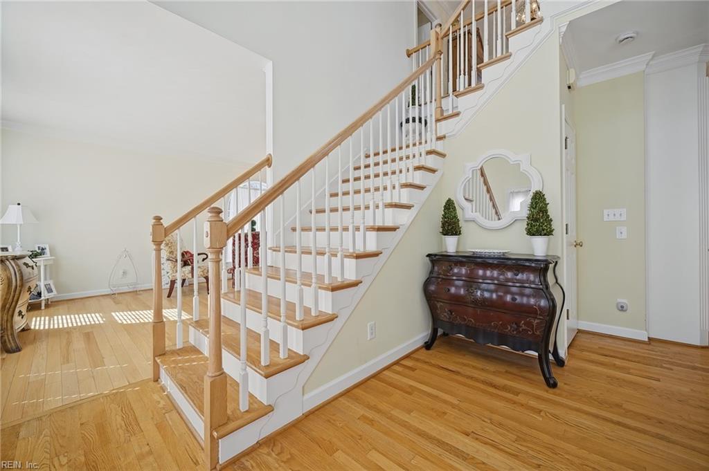 1102 Gatling Pointe Pw Property Photo 5