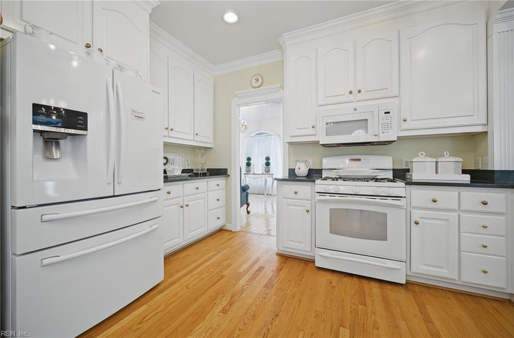 1102 Gatling Pointe Pw Property Photo 13