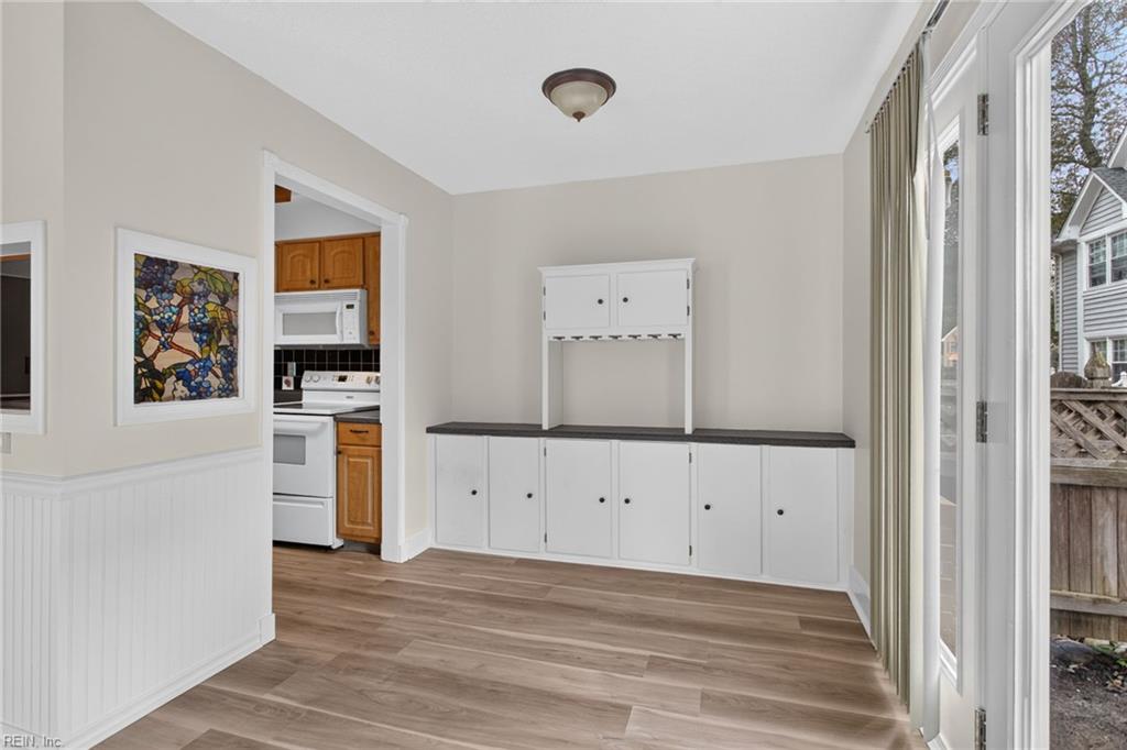 701 New River Ct Property Photo 15