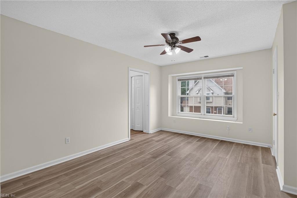 701 New River Ct Property Photo 17