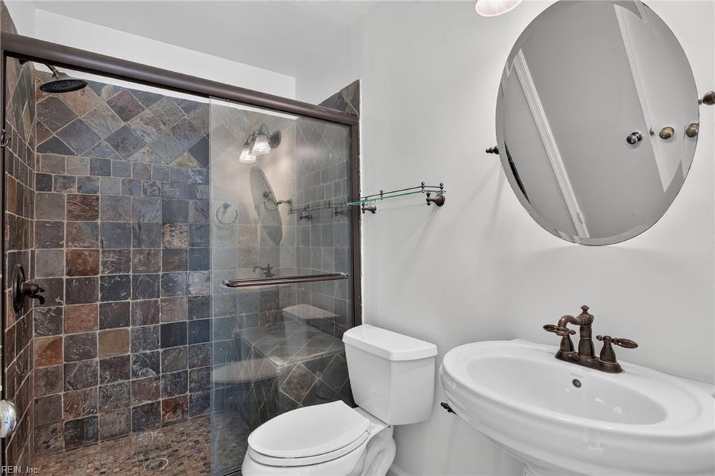 701 New River Ct Property Photo 25