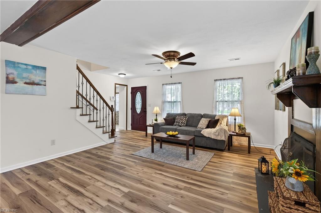 3441 Forest Glen Rd Property Photo 9