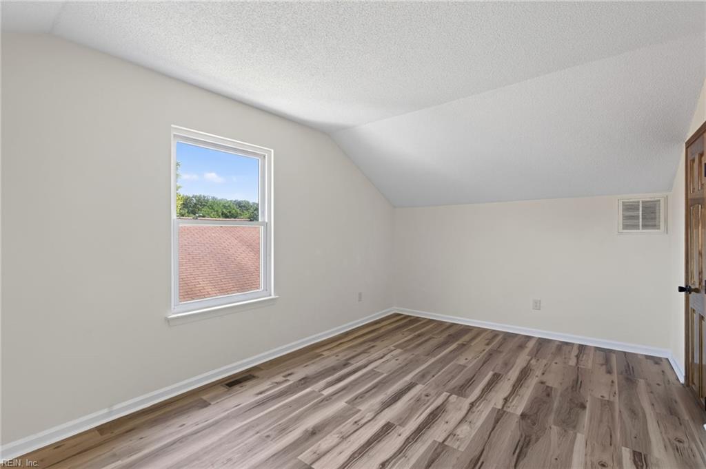3441 Forest Glen Rd Property Photo 34