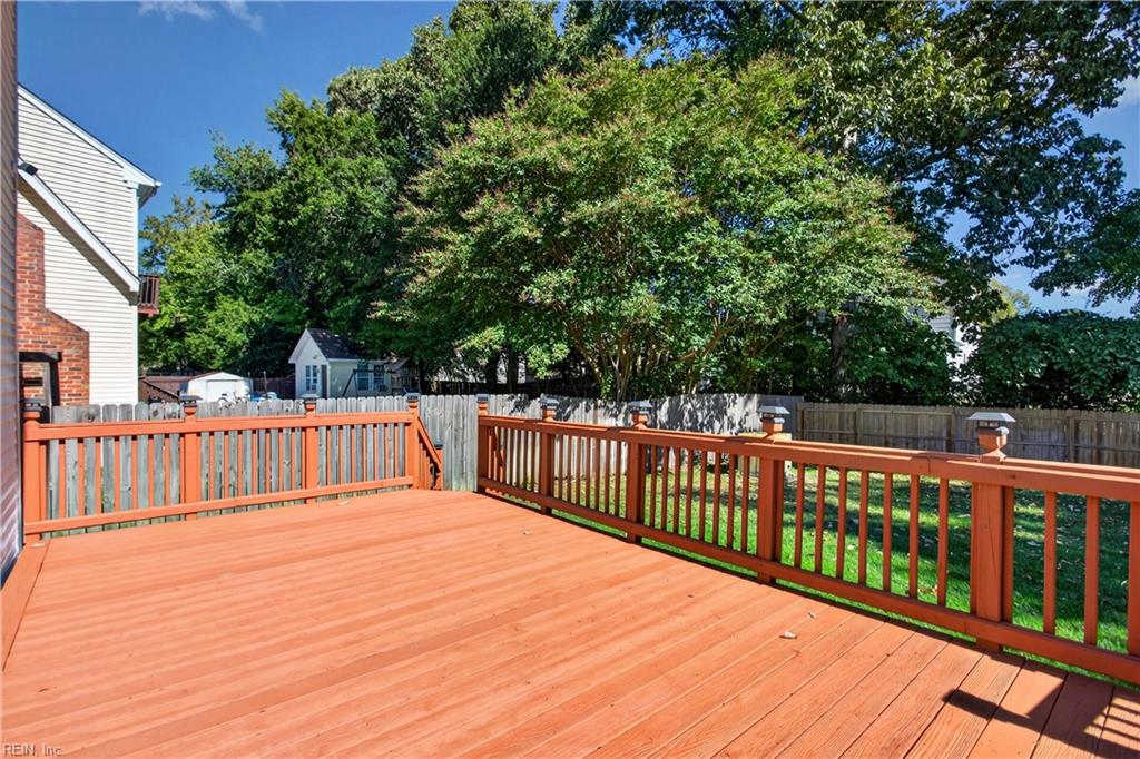 828 Woodrow Ct Property Photo 31