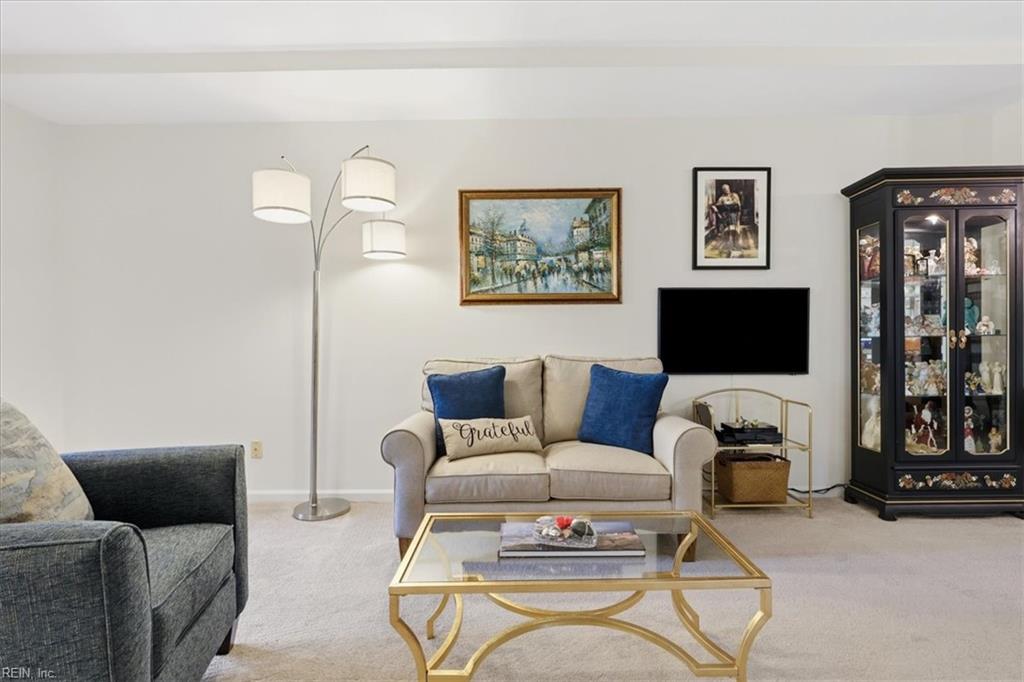 255 College Cross Property Photo 12