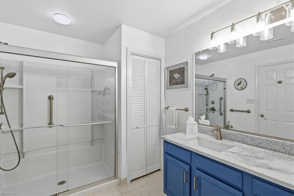 255 College Cross Property Photo 17