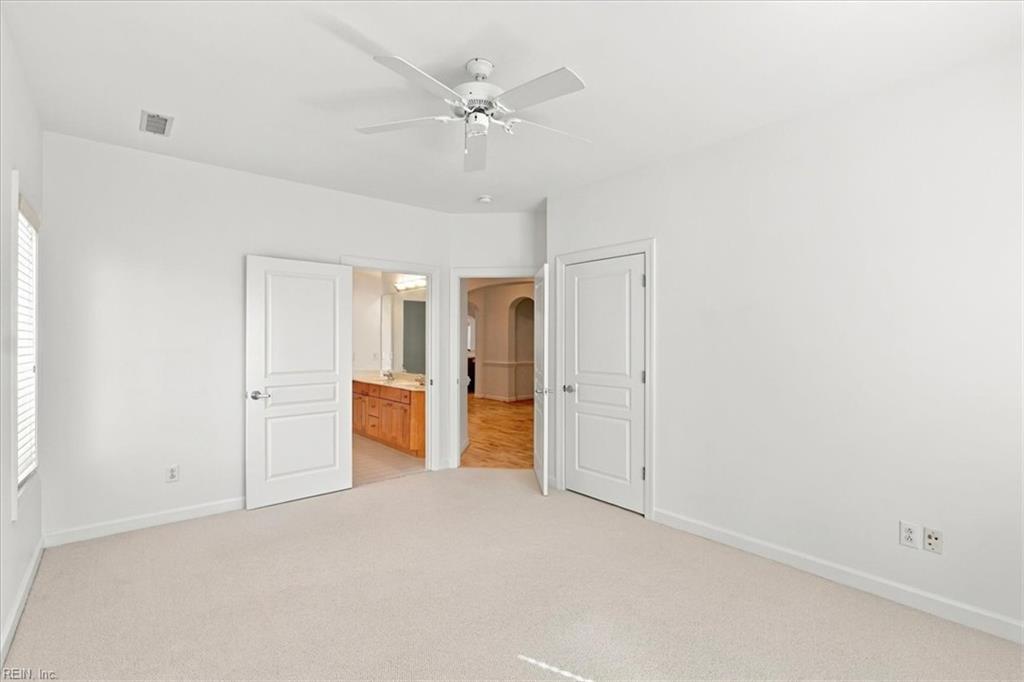 3160 Page Ave Property Photo 11