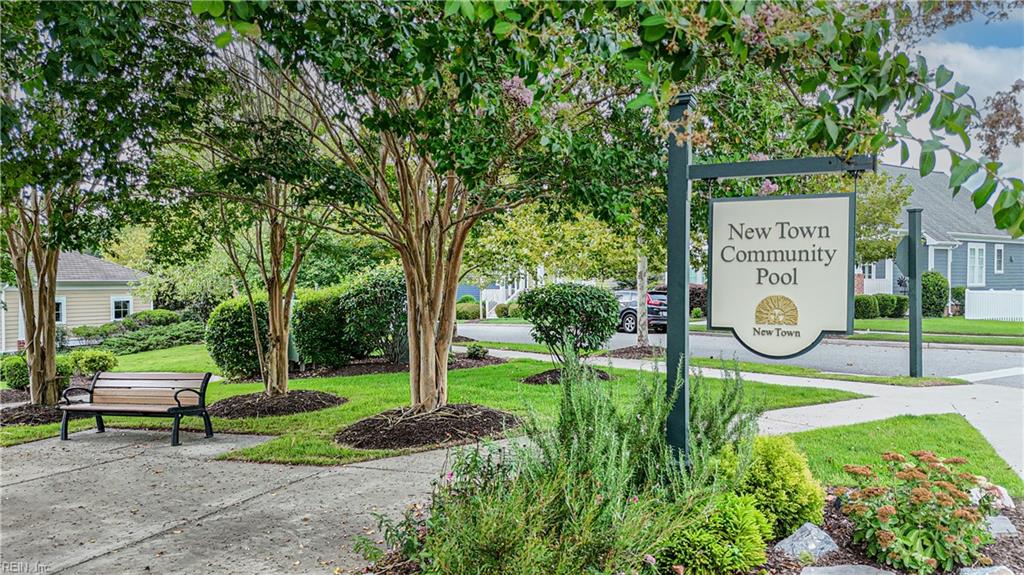4211 Greenview Aly Property Photo 2