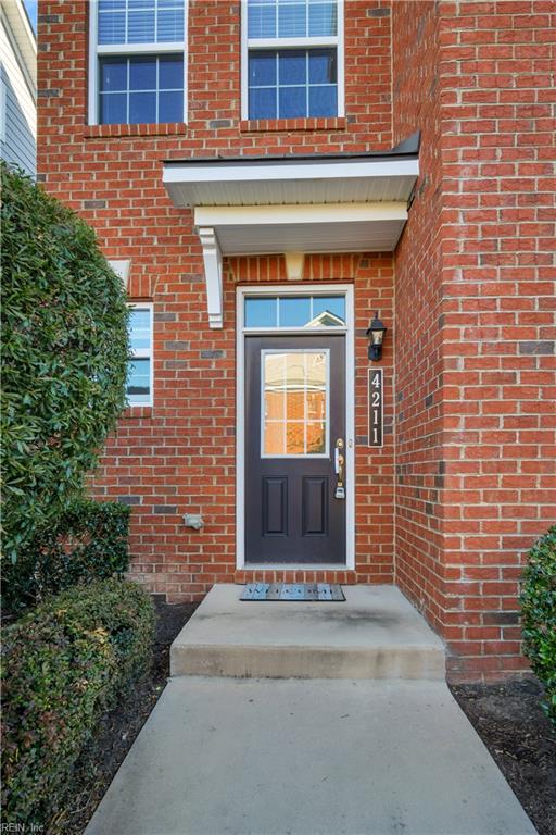 4211 Greenview Aly Property Photo 4