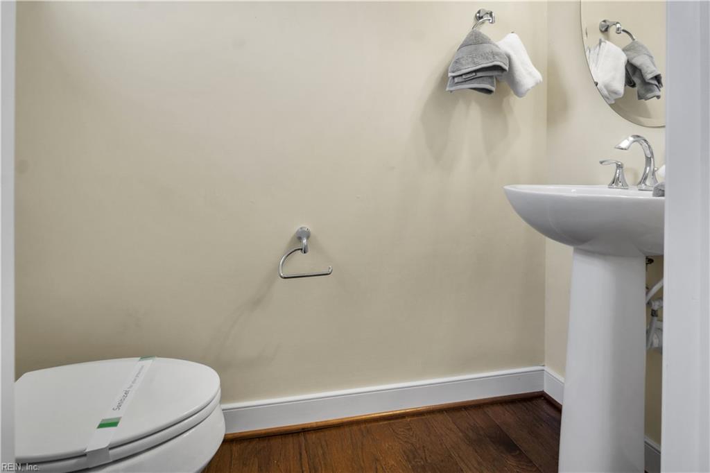 4211 Greenview Aly Property Photo 14