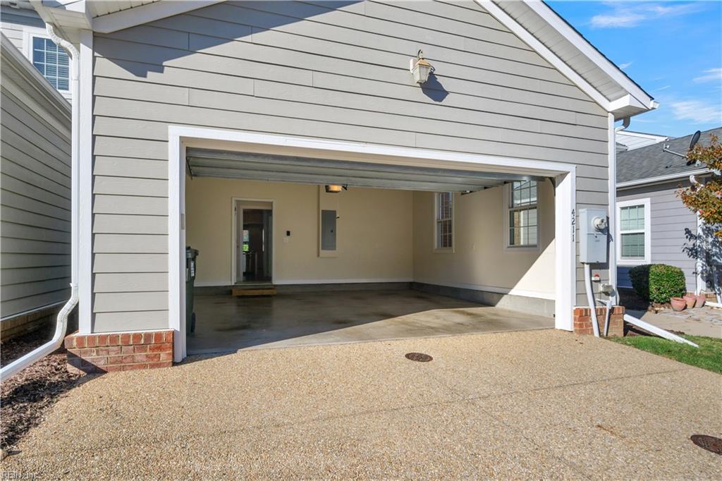 4211 Greenview Aly Property Photo 32