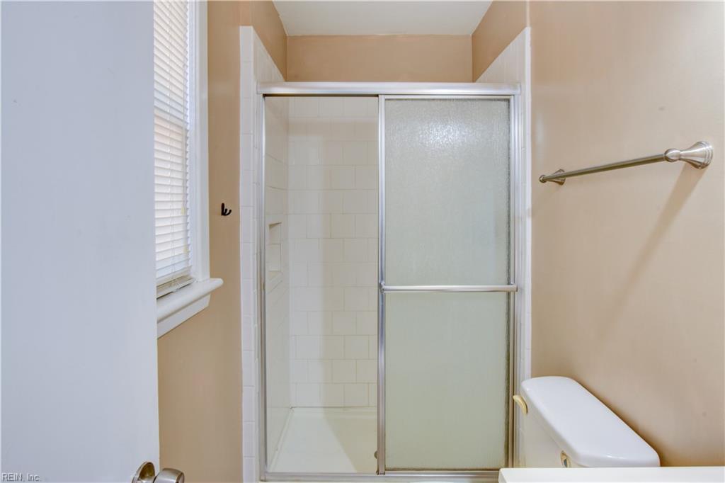 1507 Linden Ave Property Photo 12