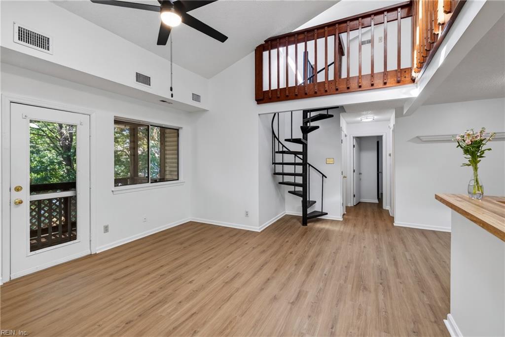 12869 Daybreak Cir Property Photo 17