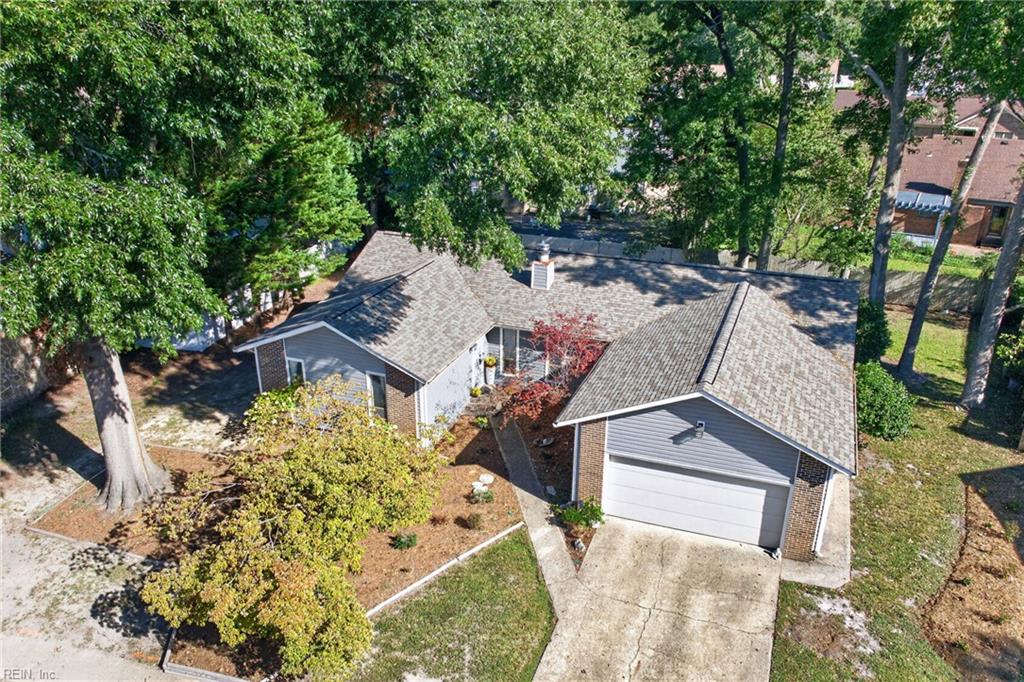 1508 Bayberry N Ct Property Photo 2