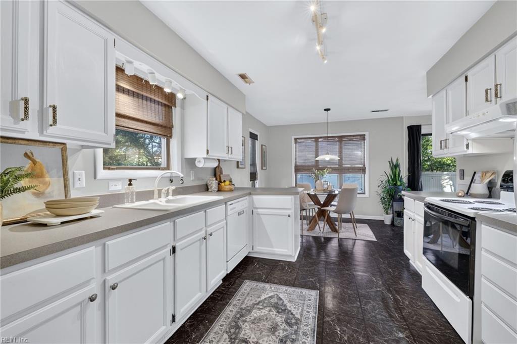 1508 Bayberry N Ct Property Photo 9