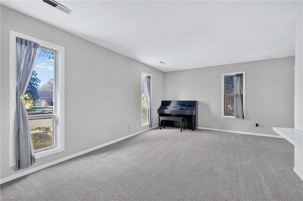 1508 Bayberry N Ct Property Photo 12