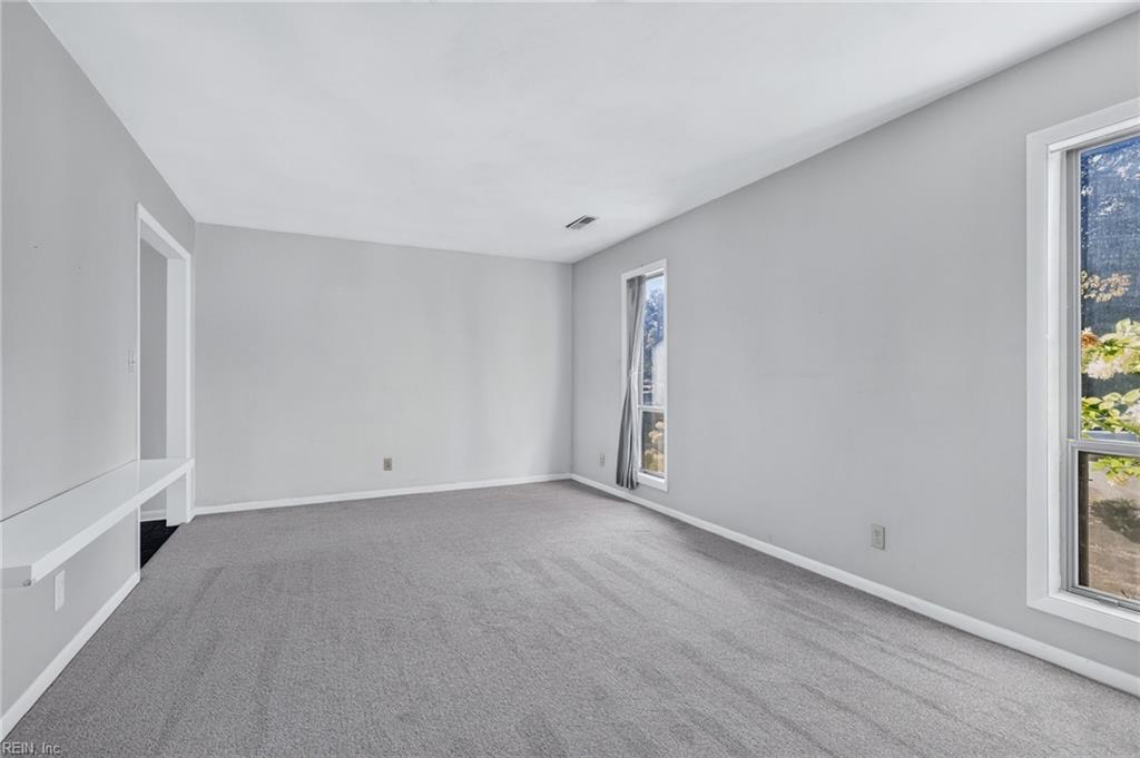 1508 Bayberry N Ct Property Photo 13