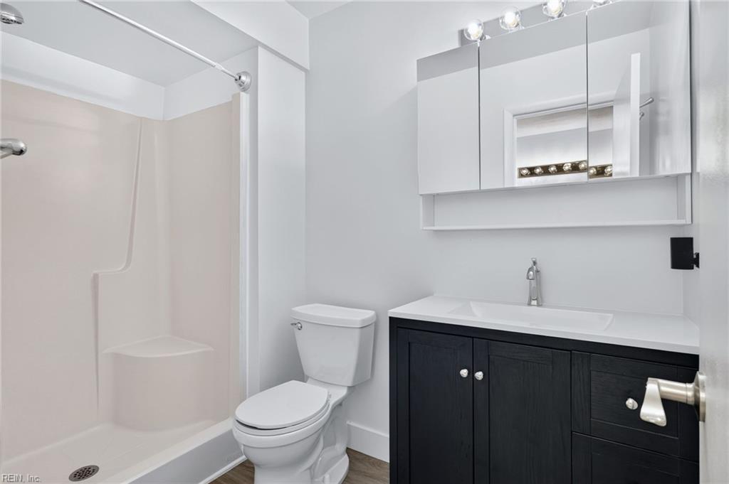 1508 Bayberry N Ct Property Photo 19