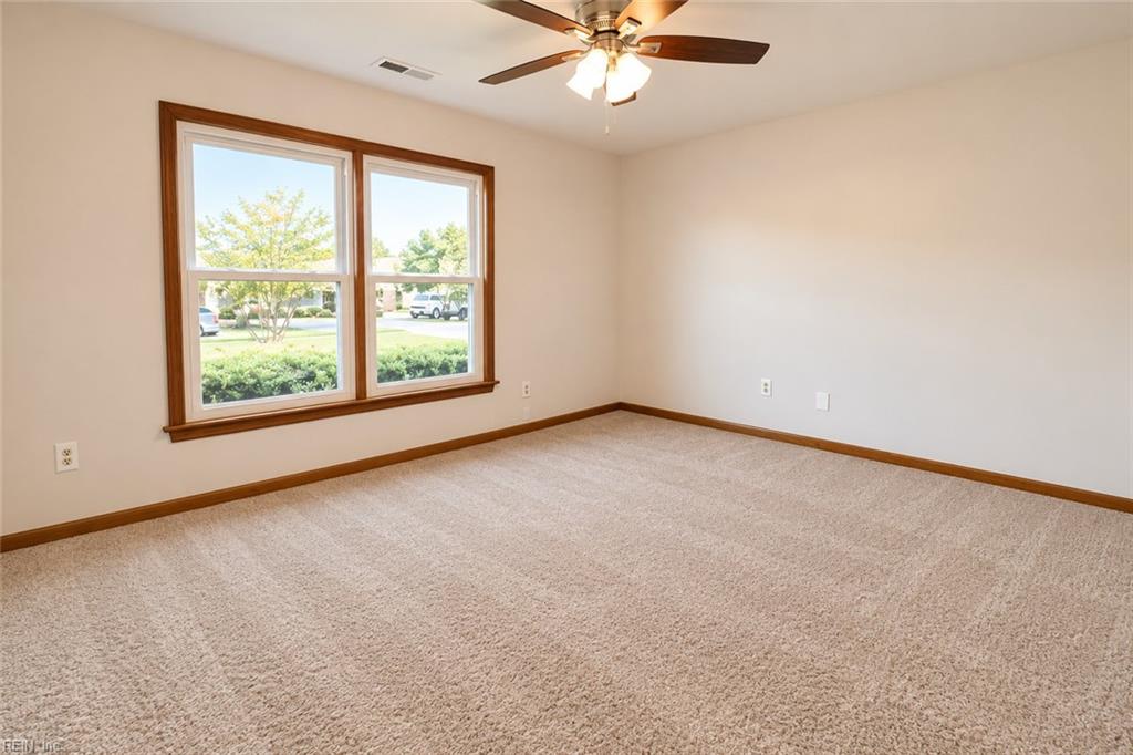 904 Barrington Ct Property Photo 14