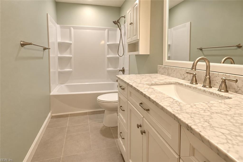 904 Barrington Ct Property Photo 18