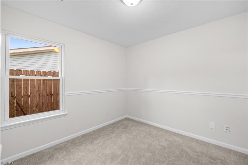 1425 Glendale Ave Property Photo 24