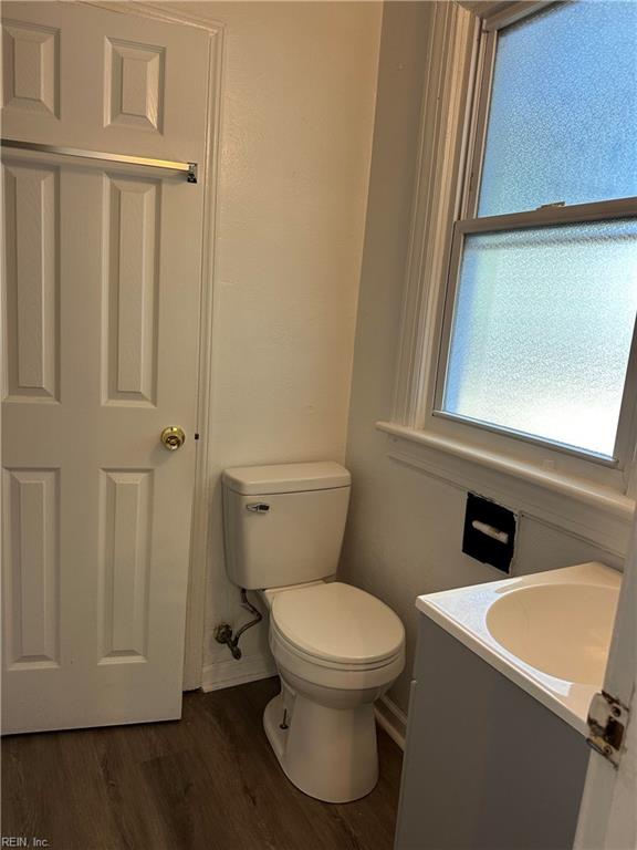 3641 Sharpley Ave Property Photo 10