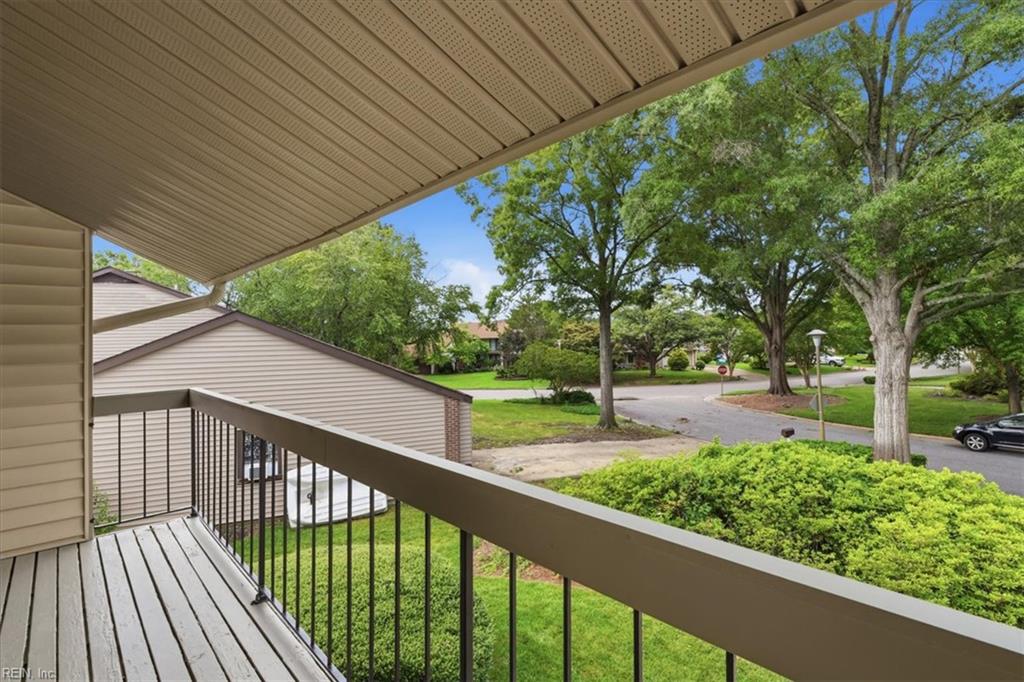 5204 Shorebreeze Ct Property Photo 23