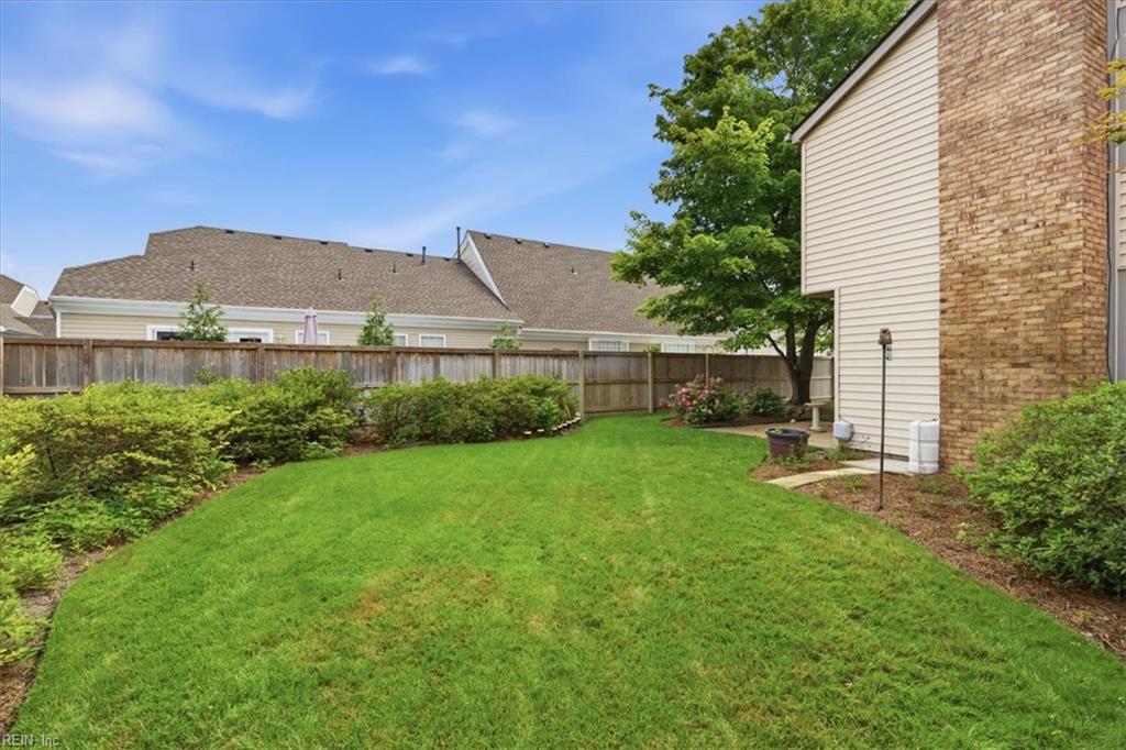 5204 Shorebreeze Ct Property Photo 26