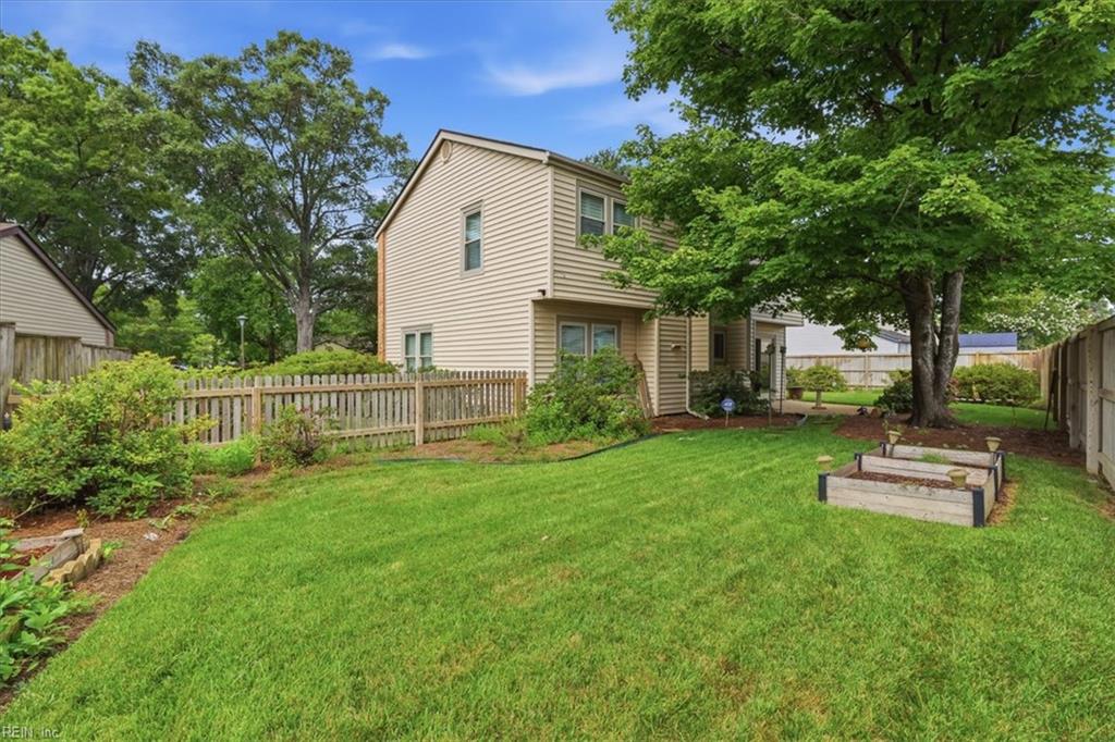 5204 Shorebreeze Ct Property Photo 29