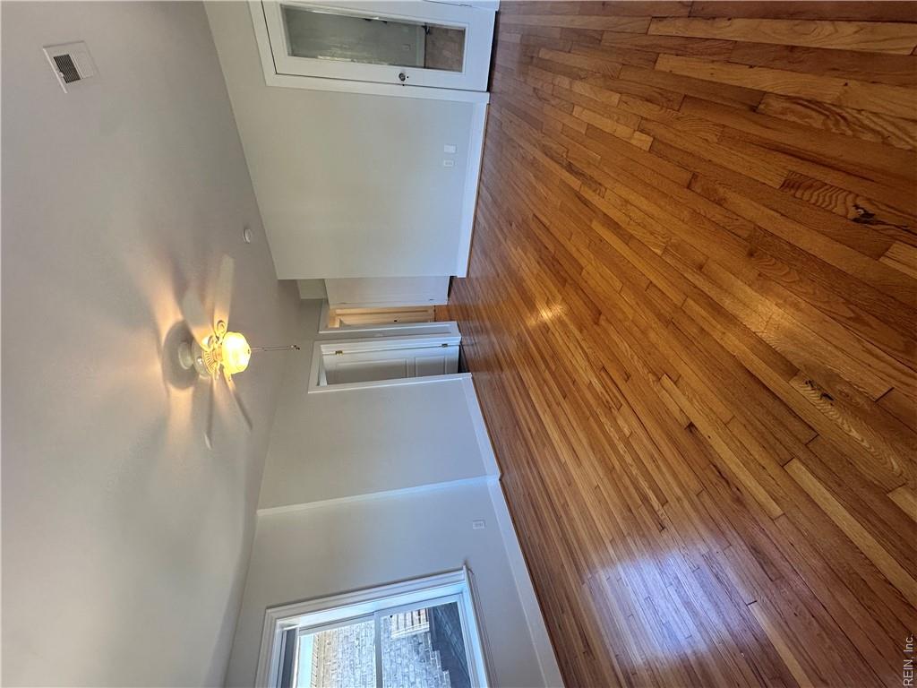 1315 Bolling Ave Property Photo 24