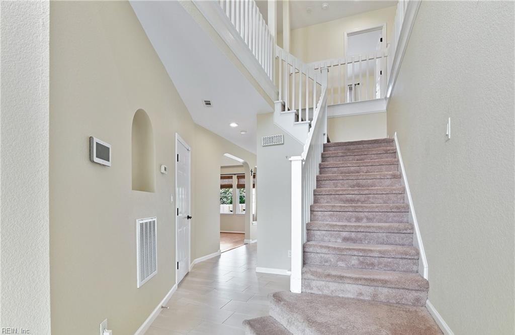 9559 Bay Point Dr Property Photo 6