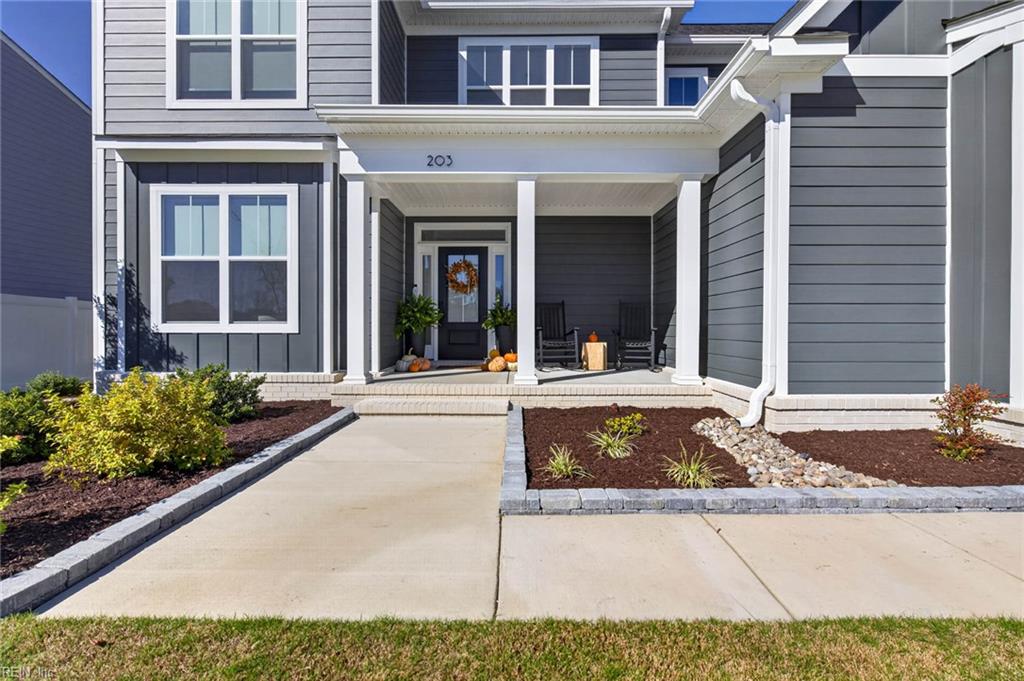 203 Hessian Loop Property Photo 4