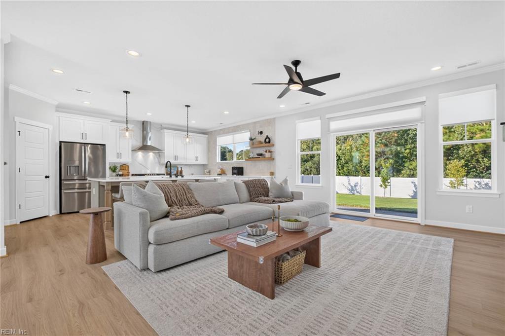203 Hessian Loop Property Photo 12