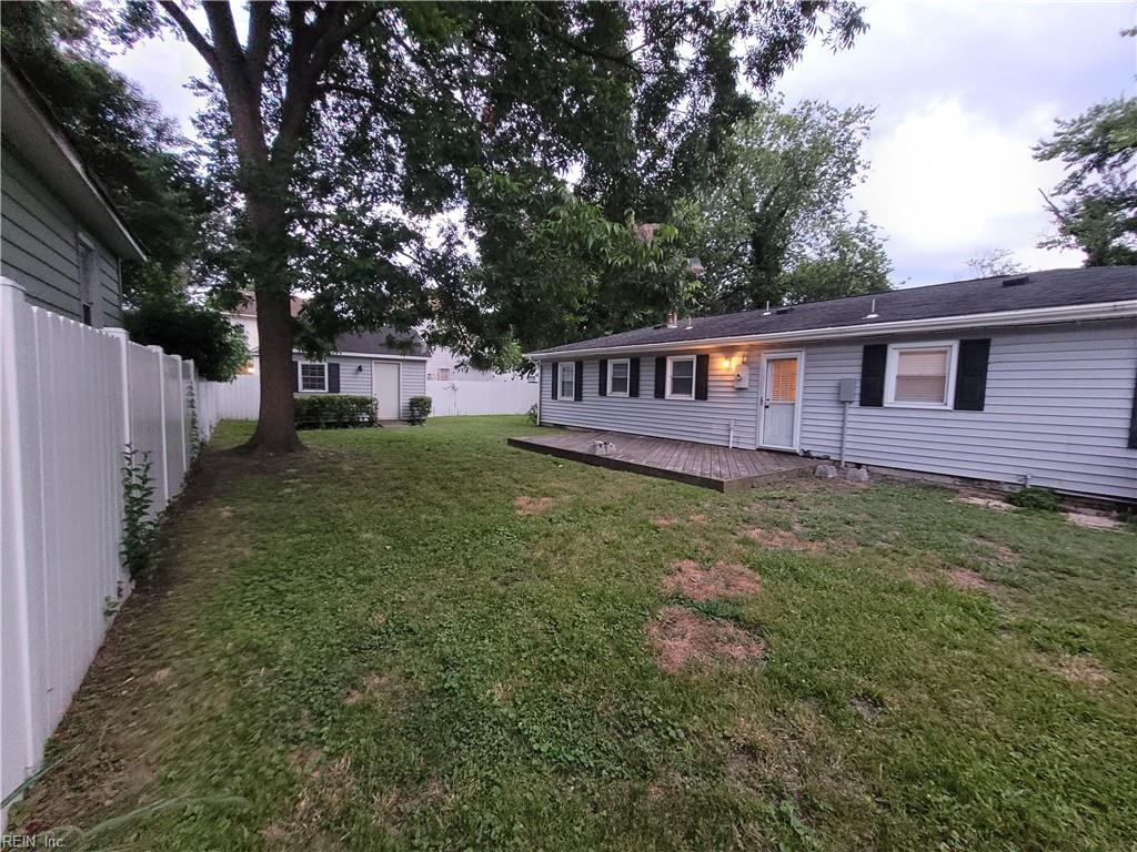 1305 W 37th Street St Property Photo 17