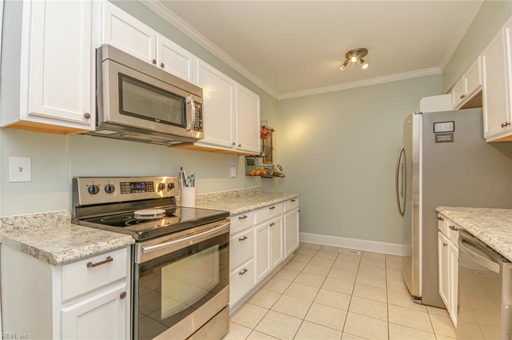 7415 Hampton Blvd Property Photo 3