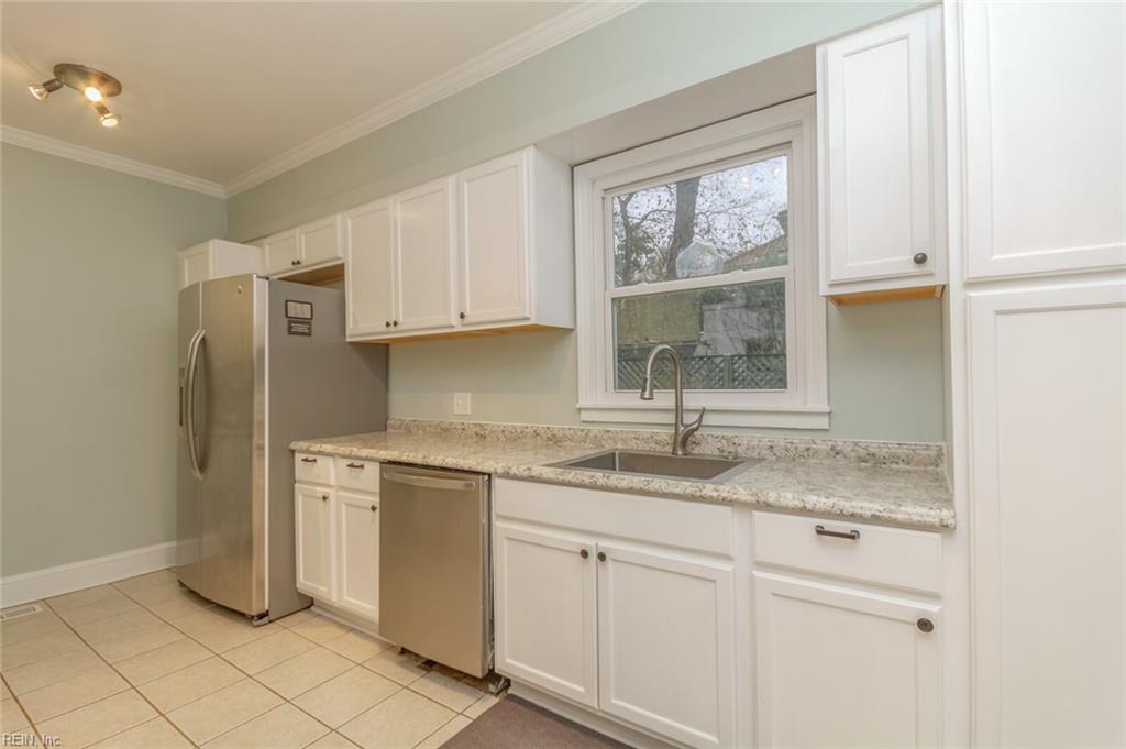 7415 Hampton Blvd Property Photo 18