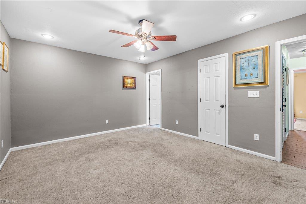 504 Barberton Dr Property Photo 24