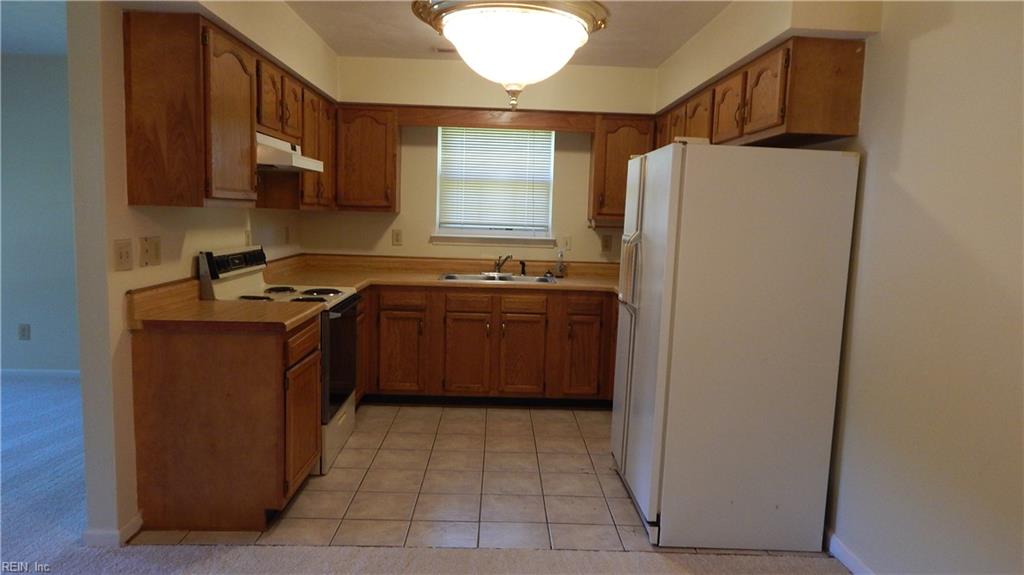 424 Gregory Ln Property Photo 17