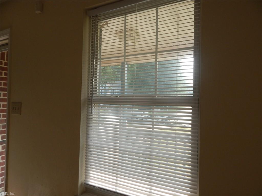 424 Gregory Ln Property Photo 26