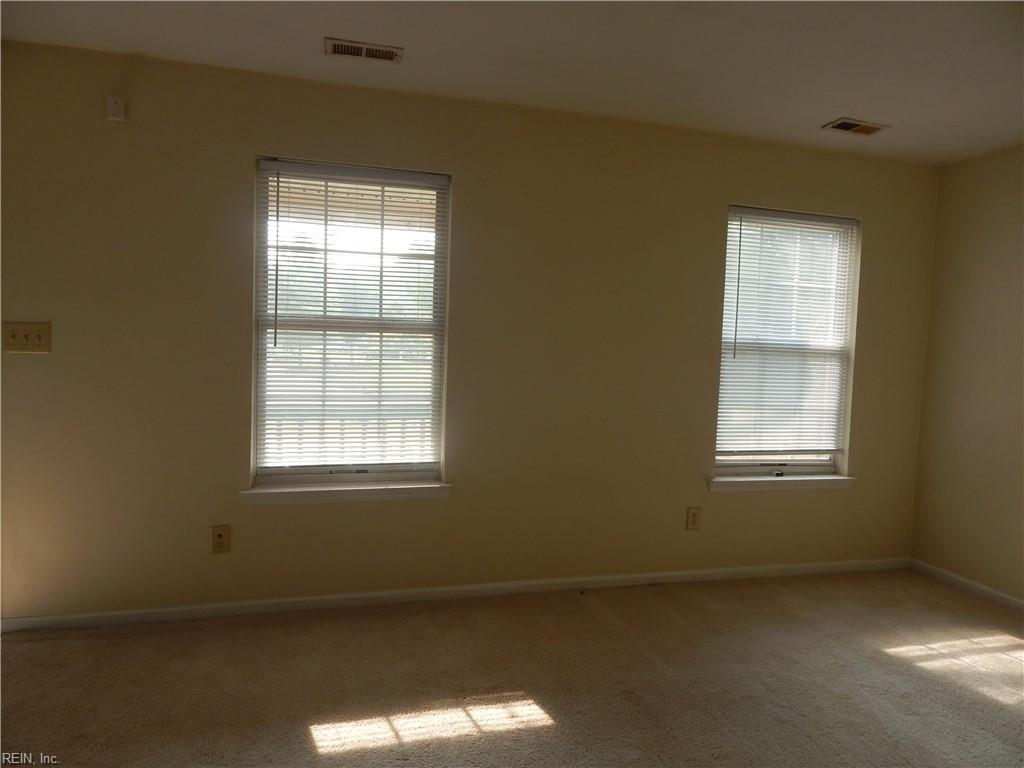 424 Gregory Ln Property Photo 29